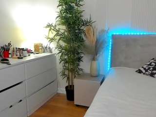 KimDoll live webcam show
