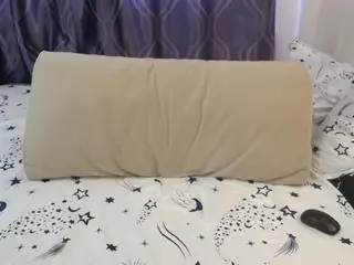 ShyNaughtyy's Live Sex Cam Show