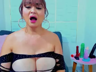 kirasky's Live Sex Cam Show