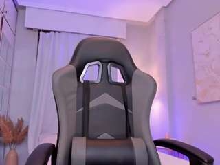 leahjones live webcam show
