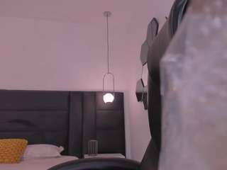Mia Farrell live on CamSoda