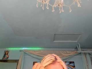 adrianna777 Live Webcam on CamSoda