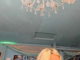 adrianna777 live cam profile