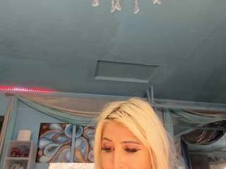 adrianna777 live cam profile