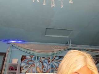 adrianna777 Live Webcam on CamSoda