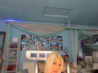 adrianna777 Live Webcam on CamSoda