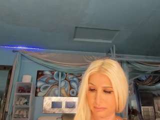 adrianna777 Sex Cam Show