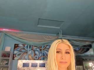 adrianna777 live webcam show