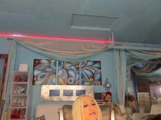 adrianna777 live webcam show