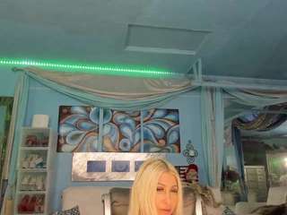 adrianna777 live webcam show