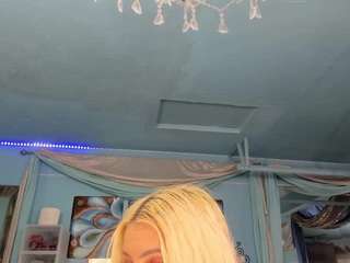 adrianna777 live webcam show