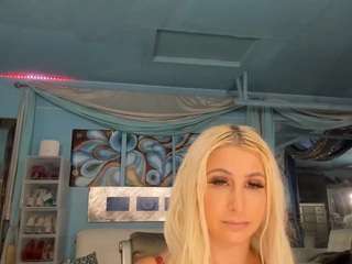 adrianna777 live webcam show
