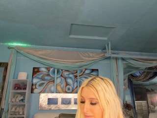 adrianna777 live webcam show