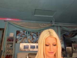 adrianna777's live room
