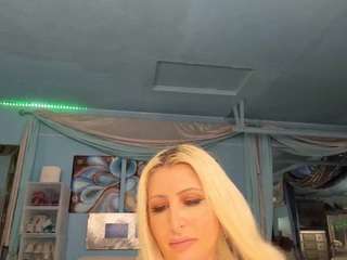 adrianna777 live cam preview