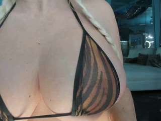 adrianna777