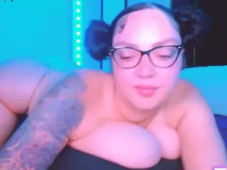 Nelli Brickhouse's Live Sex Cam Show