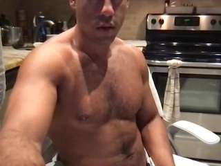 Model ini sedang live sekarang. boss-man-26
