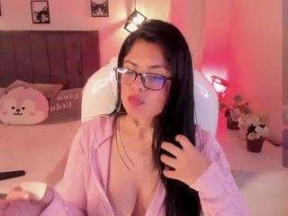 ivynaugthyqueen