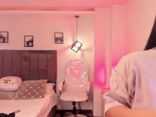 ivynaugthyqueen