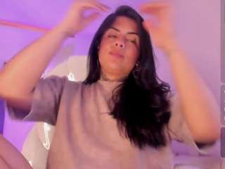 ivynaugthyqueen Webcam Model Profile