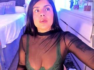 ivynaugthyqueen