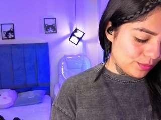 ivynaugthyqueen