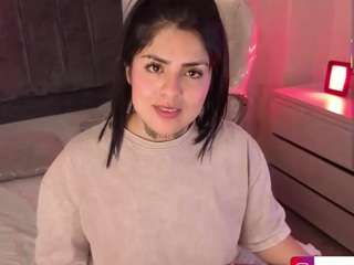 ivynaugthyqueen webcam