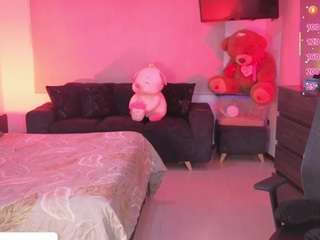 ivynaugthyqueen webcam