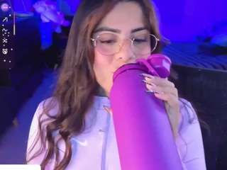 ivynaugthyqueen