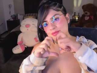ivynaugthyqueen