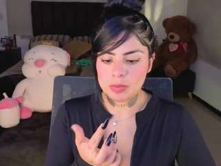 ivynaugthyqueen