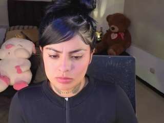 ivynaugthyqueen