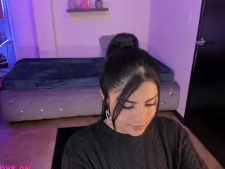 ivynaugthyqueen's Live Sex Cam Show