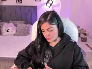 ivynaugthyqueen's Live Sex Cam Show