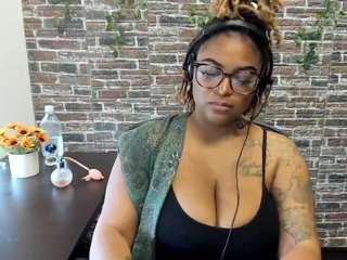 nastyylondon Live Webcam on CamSoda