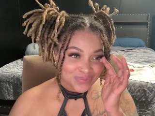 Live webcam model nastyylondon on Soda Cams