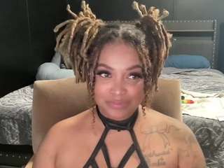 Live webcam model nastyylondon on Soda Cams