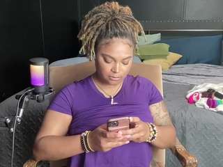 Live webcam model nastyylondon on Soda Cams