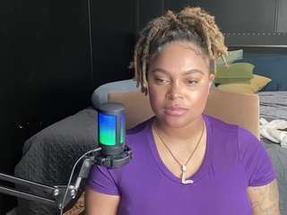 Live webcam model nastyylondon on Soda Cams