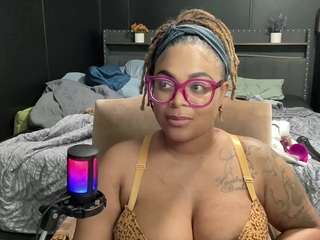 nastyylondon Live Webcam on CamSoda