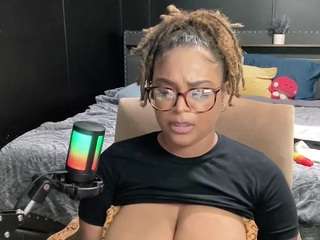 nastyylondon Live Webcam on CamSoda