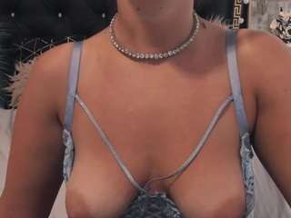 preciousailyn live webcam show