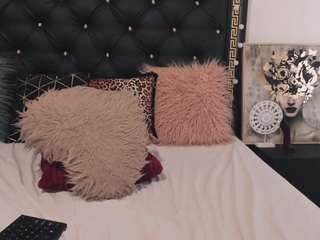 preciousailyn live webcam show