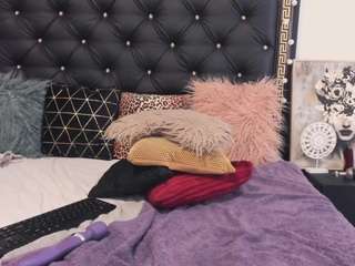 preciousailyn live webcam show