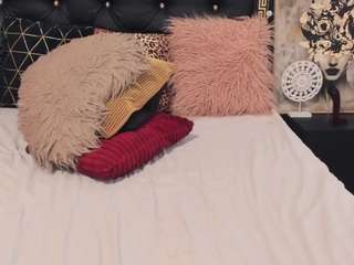 preciousailyn live webcam show