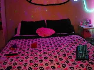 Live webcam model princesssbella on Soda Cams