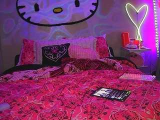 BOO BOO KITTY live webcam show