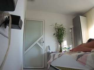 voyeurcam-charmhellen-kitchen