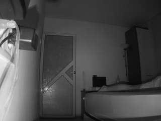 voyeurcam-charmhellen-kitchen